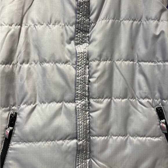 REVERSIBLE QUILTED PUFFER VEST SIZE LARGE - Picture 5 of 10